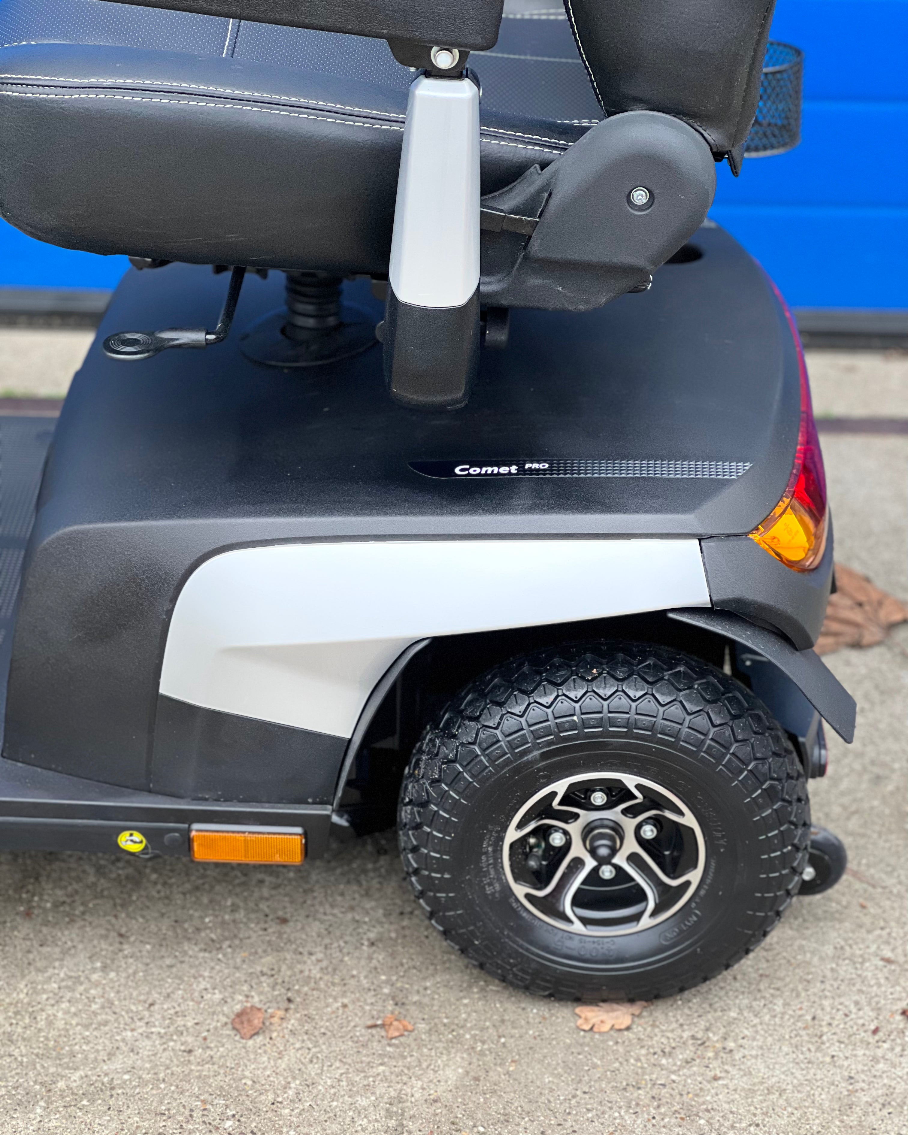 Scootmobiel Invacare Comet Pro 4 (2022) - TotaalThuisZorg