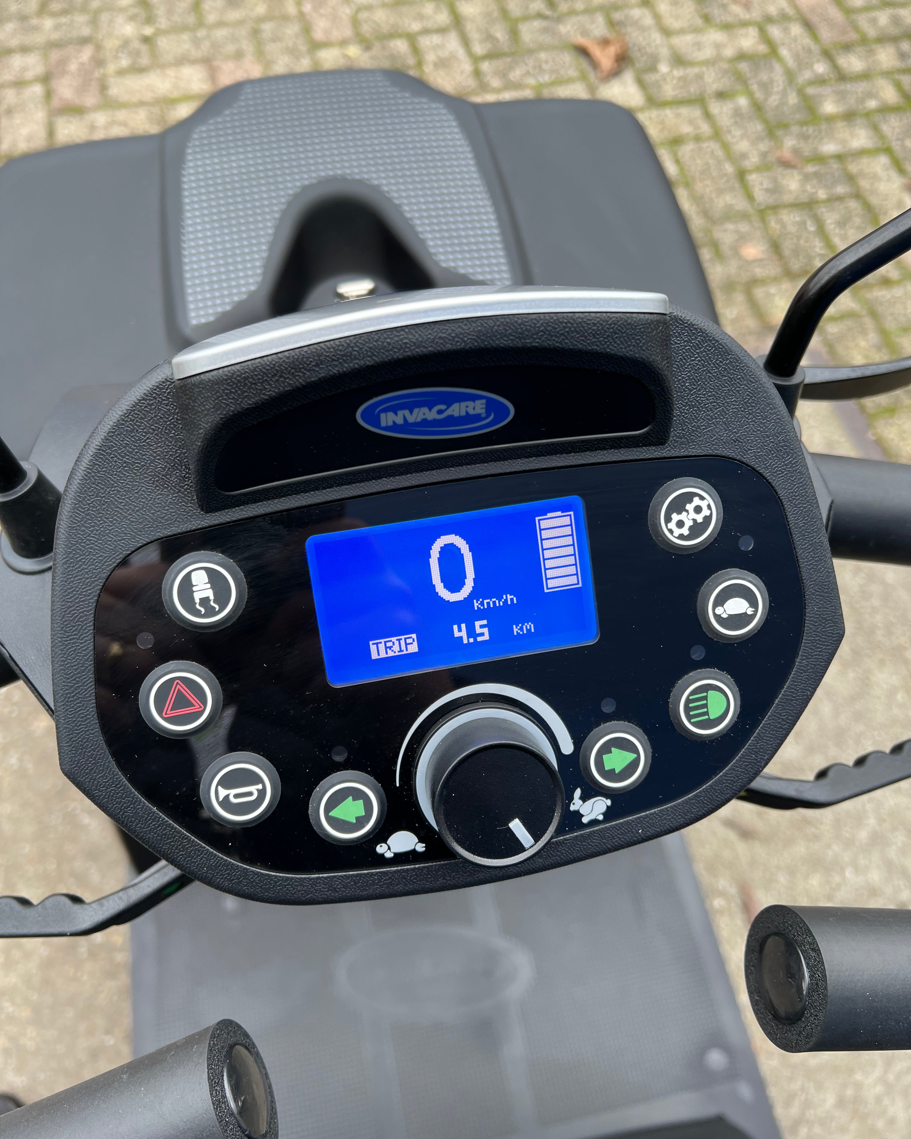 Scootmobiel Invacare Comet Pro 4 (2022) - TotaalThuisZorg