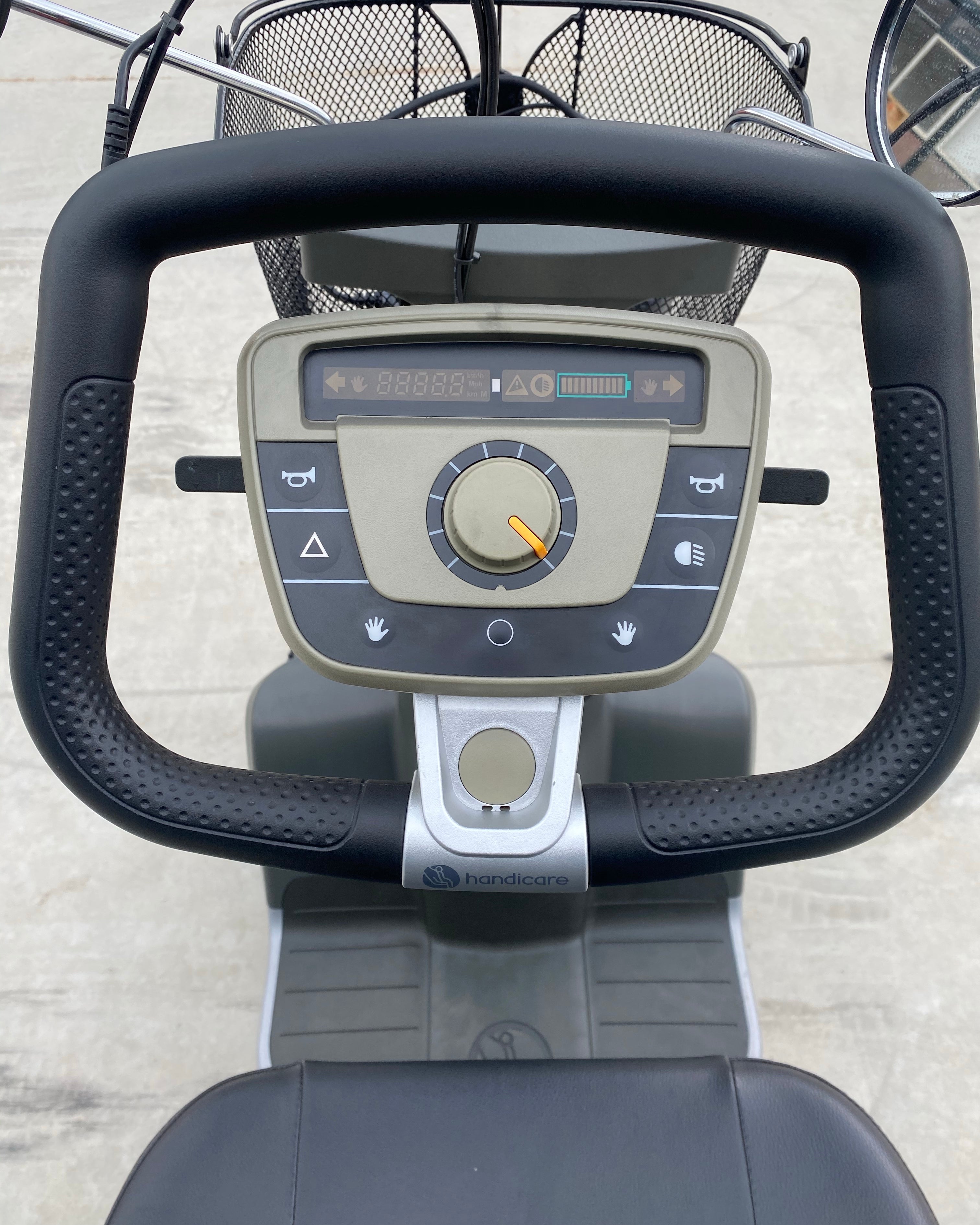 Handicare Trophy 20 met maar 30 km op te teller!!! - TotaalThuisZorg