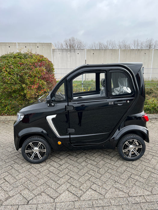 TTZ Electric invalidevoertuig - Zwart - 45 km auto rijbewijs vrij