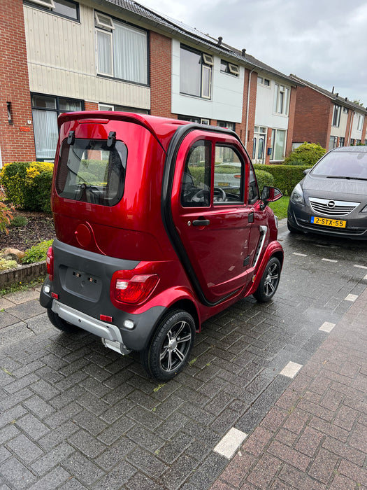 TTZ Electric invalidevoertuig - Rood - 100% Elektrisch invalidevoertuig - Rijbewijs vrij - 45km auto