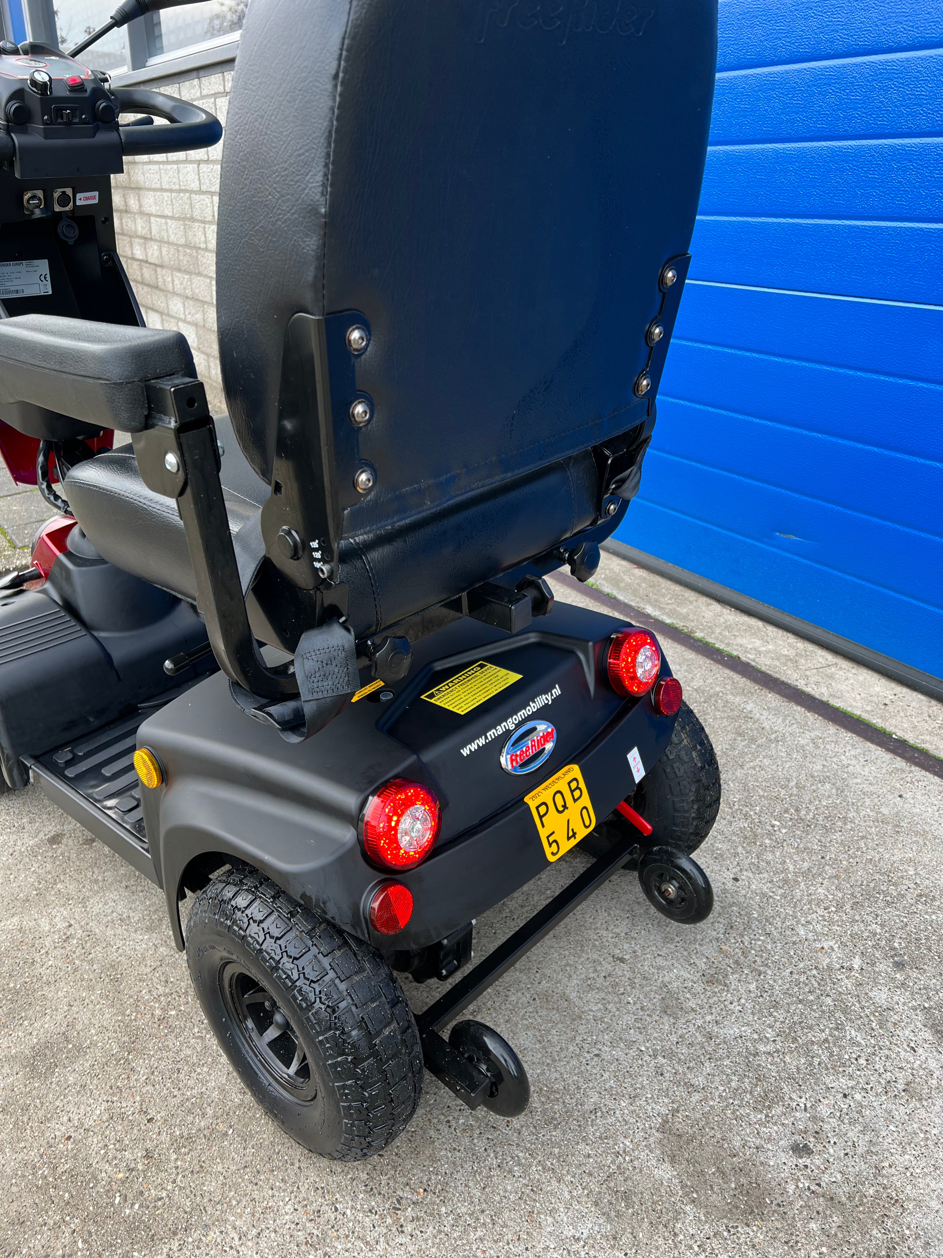 Scootmobiel Mango Cheetah 4 DeLuxe - TotaalThuisZorg